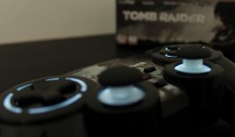 manette-ps3-tomb-raider-lara-croft-big-ben-interactive-photos-review