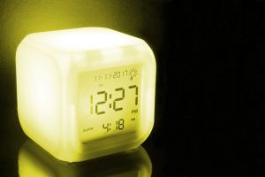 reveil-mayhem-lcd-couleurs-changeantes-test-review-abis-photo-4