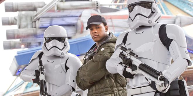 disneyland-paris-les-legendes-de-la-force-star-wars-finn-jhon-boyega-1