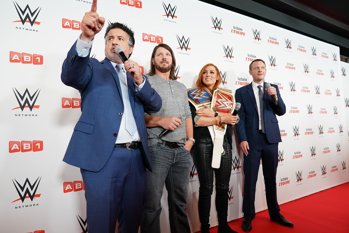 WWE-Live-Event-Paris-Accor-Hotels-Arena-Red-Carpet02