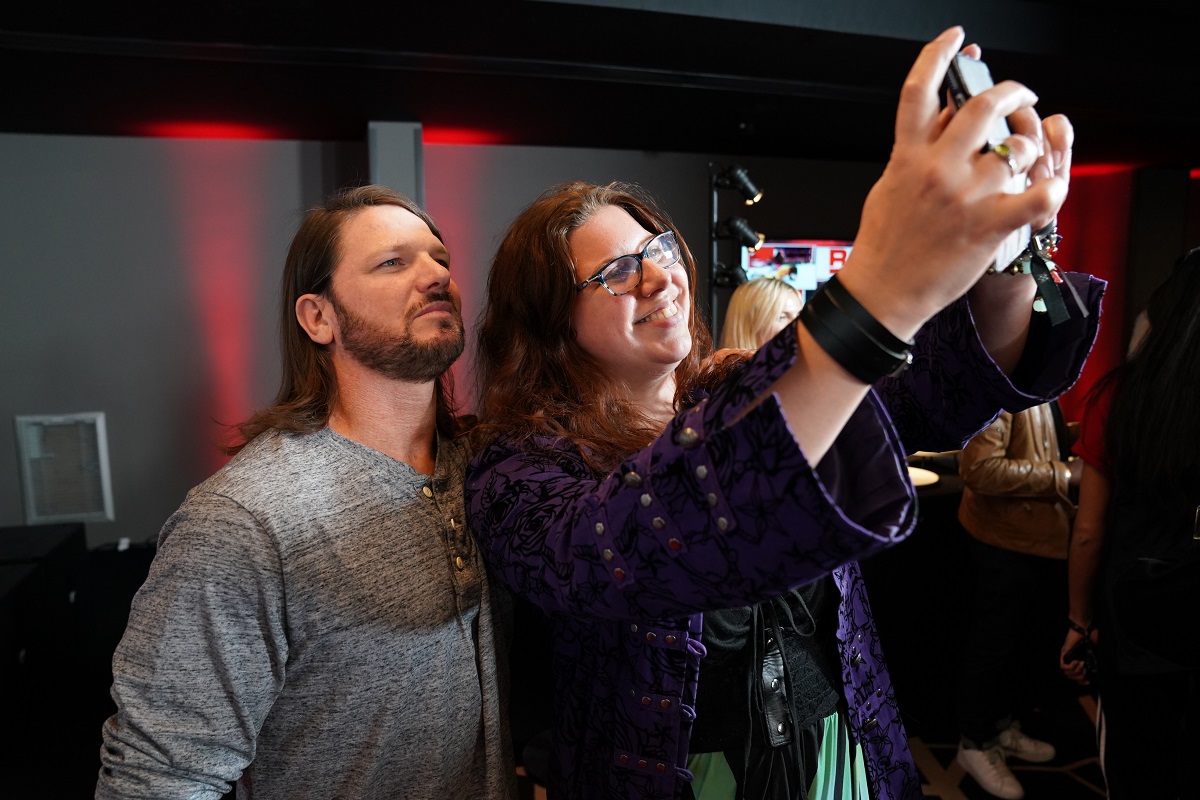 WWE-Live-Event-Paris-Accor-Hotels-Arena-Red-Carpet08