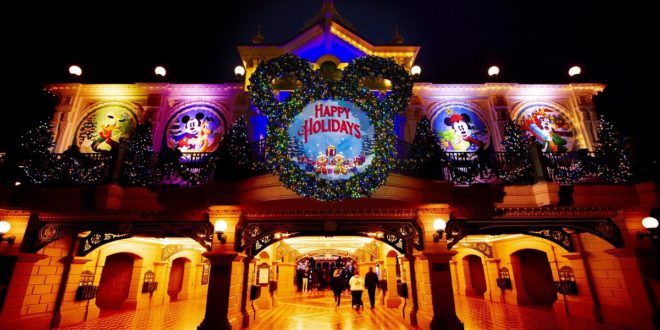 disneyland-paris-celebration-noel-xmas-christmas-dlp-parade-mickey-minnie