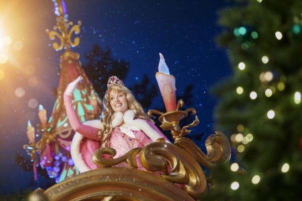 disneyland-paris-celebration-noel-xmas-christmas-dlp-parade-mickey-minnie-princesse-8