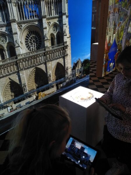 expostion-notre-dame-de-paris-augmentee-idee-sortie-famille-avis-1