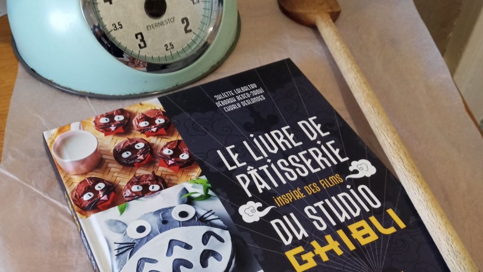 Le Livre de Pâtisserie inspiré des Films du Studio Ghibli - (Juliette  Lalbaltry) - Documentaire-Encyclopédie [HISLER BD, une librairie du réseau  Canal BD]