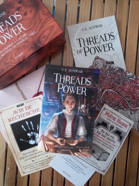 lumen-threads-of-power-V.E-schwab-fantasy-shades-of-magic-livre-1-trilogie-avie-review-chronique