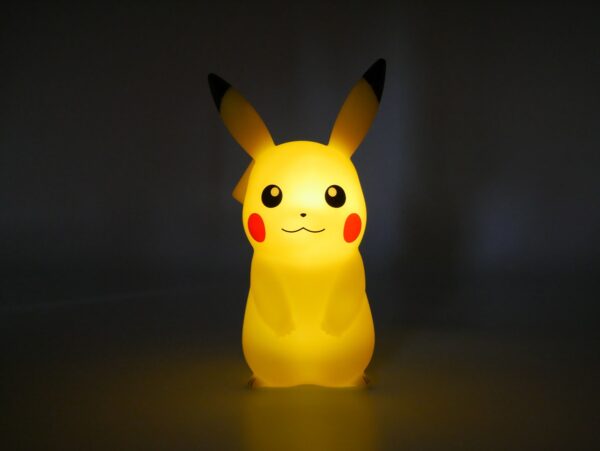figurine-pokemon-lumineuse-pikachu-teknofun-4
