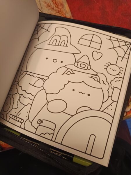 petits-bonheur-spooky-coloriage-avis-review-chronique-404-editions-4