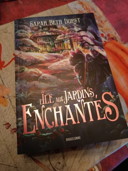 l-ile-aux-jardins-enchantes-sarah-best-durst-bragelonne-cosy-fantasy-avis-review-chronique-1